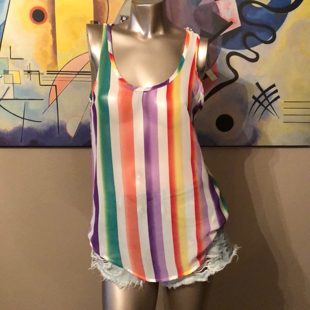 5/$20 🔥 Pride top
